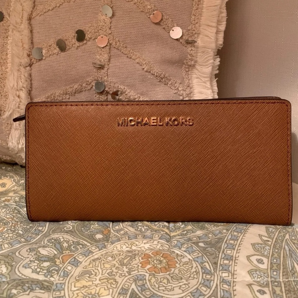Brand new Michael Kors wallet